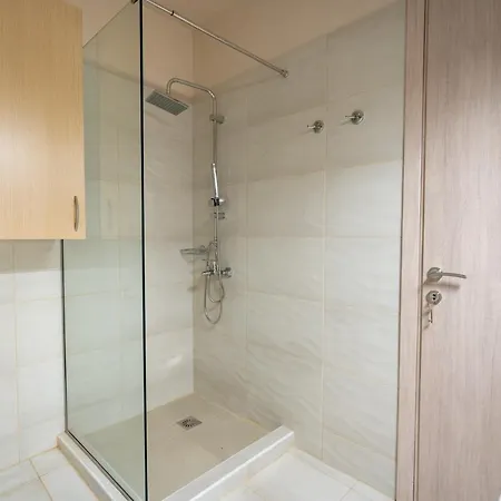 Monastiraki Metro Station For 4 Persons *